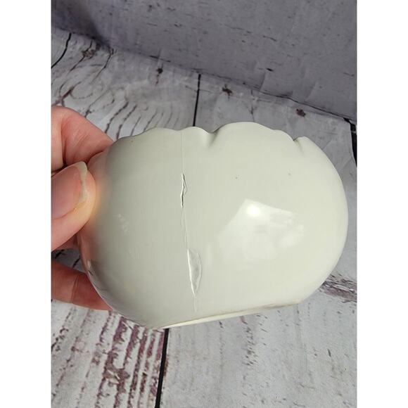 hatching duckling white ceramic trinket jar with heart ribbon READ - Picture 6 of 10